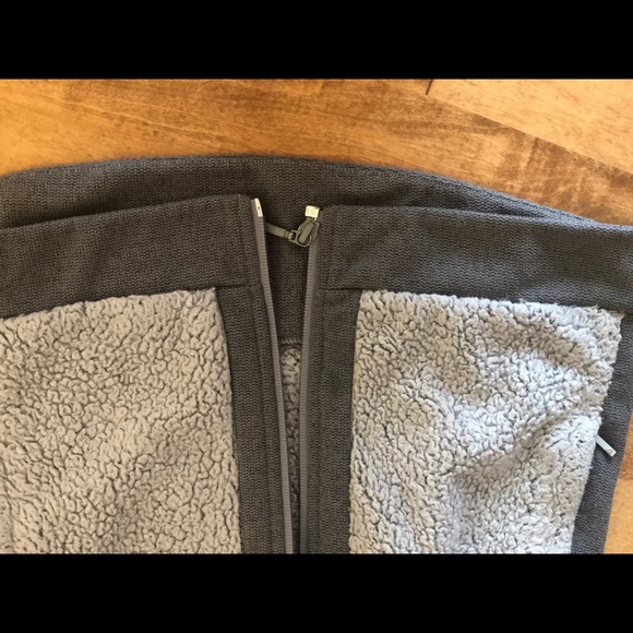 North face Zip Up fleece jacket - Picture 4 of 4